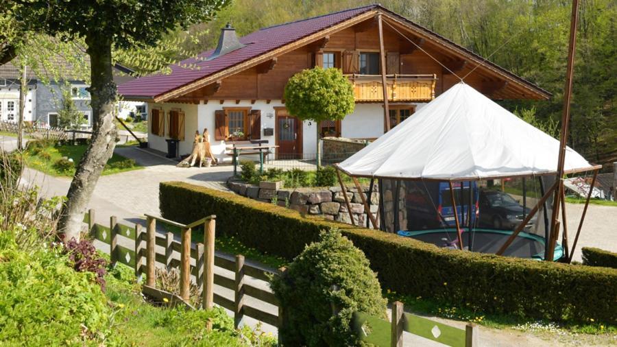 Haus Alpenrose Zum Vic Wermelskirchen Exterior foto