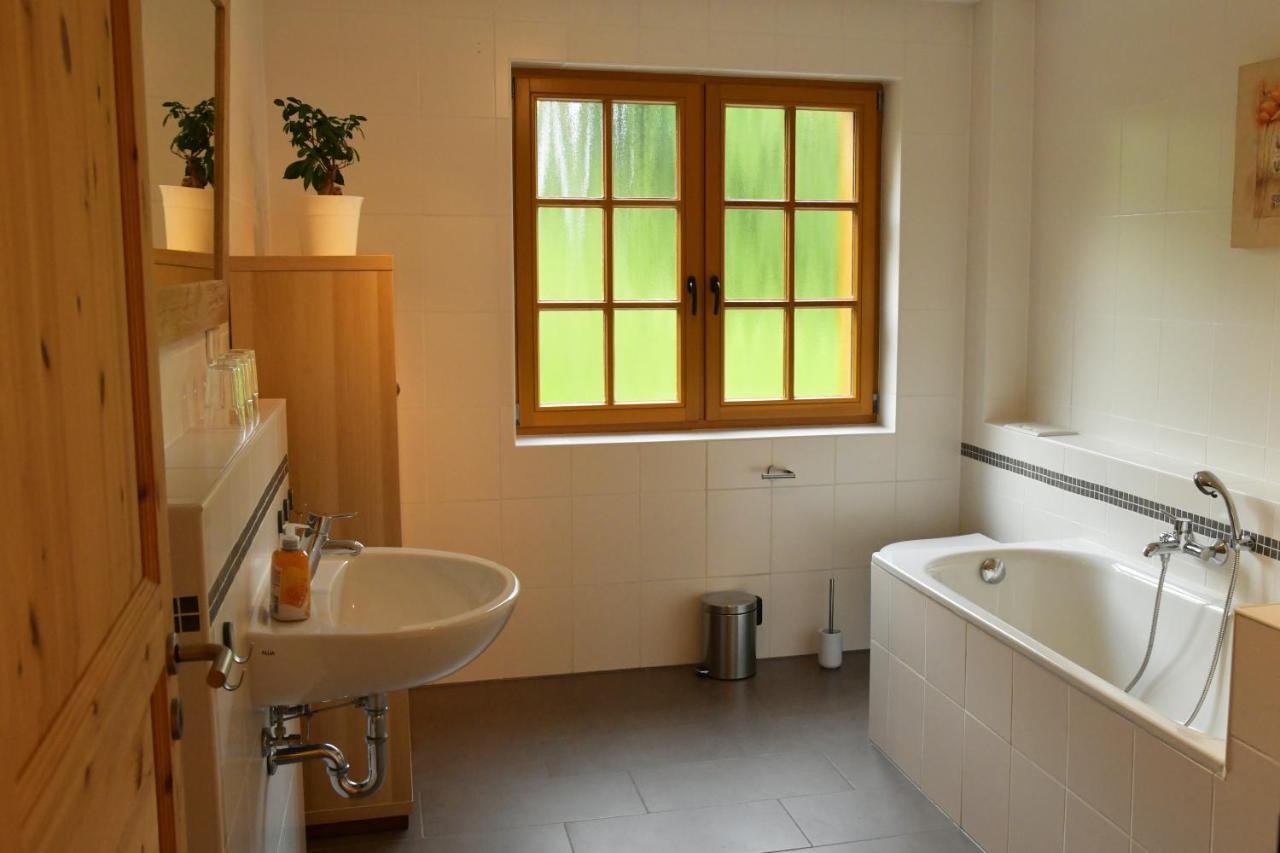Haus Alpenrose Zum Vic Wermelskirchen Exterior foto